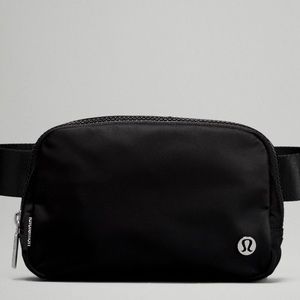 Lululemon Everywhere Belt Bag 1L